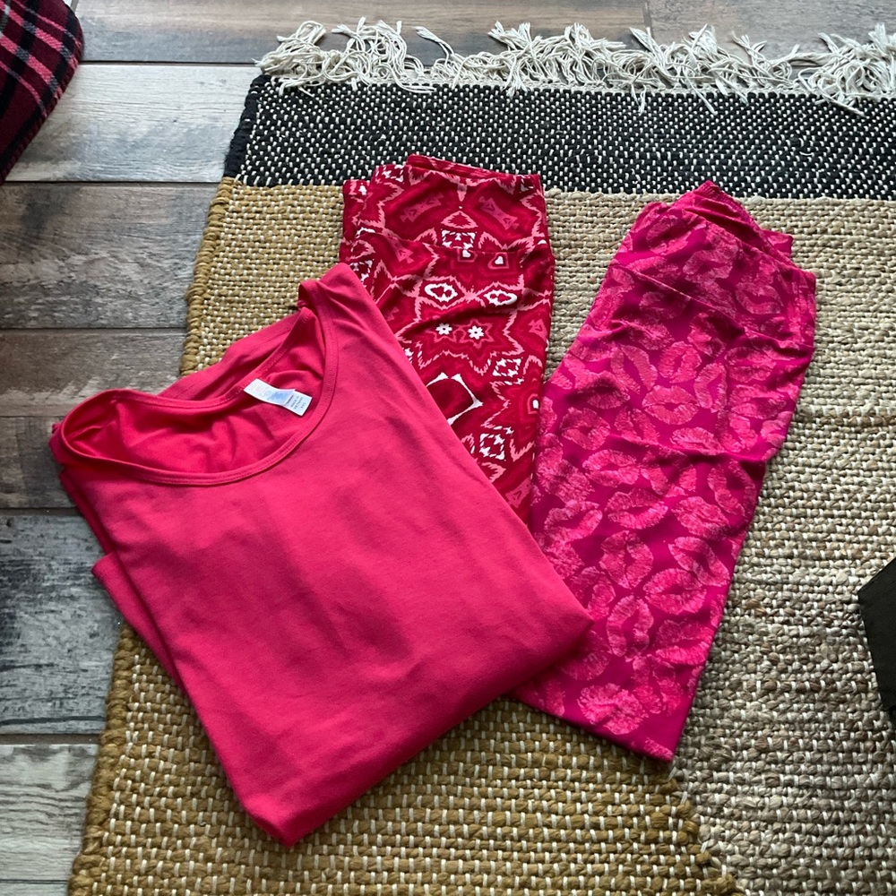 Lularoe Valentines Leggings shirt 3 pieces